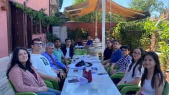 Başkan Ünal, Bursiyerlerle Bir Araya Gelerek Gelecek Vizyonunu Paylaştı!