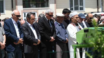 Bozüyük’te Acı Gün: Engin Kardeş Göz Yaşlarıyla Defnedildi