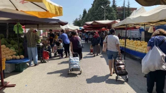 Çarşamba Pazarı'nın yer değiştirmesi tartışmalara neden oldu, esnaf karşı çıkıyor