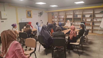 Gençlerin Yazın Coşkuyla Buluştuğu Sohbetler Başladı