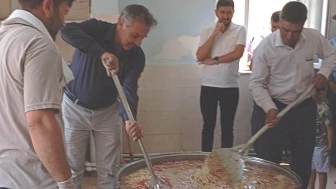 Kutluhallar'da Geleneksel Aşure Etkinliği