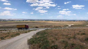 Karanlık Yolda Güvenlik İçin Aydınlatma Talebi Artıyor