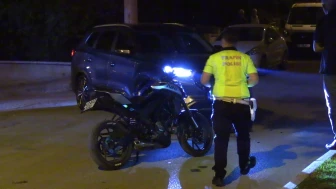 Motosiklet ve Otomobil Kaza Yaptı: Bir Kişi Yaralandı
