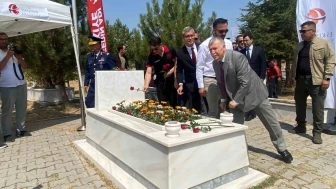 Şehit Fatih Dalgıç, Kabri Başında Dualarla Anıldı