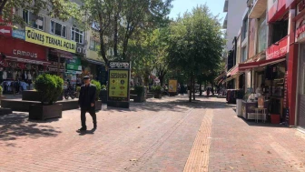 Aşırı sıcaklar kent merkezini boş bıraktı
