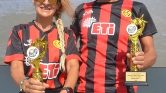 Eskişehirli Sporcular Zorlu Parkurdan Madalyayla Döndü
