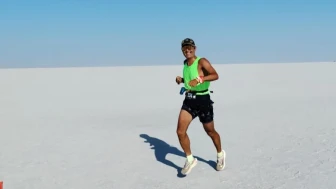 Eskişehirli Sporcudan Tuz Gölü'nde Gurur Veren Başarı