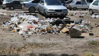 Eskişehir Küçük Sanayi Sitesi’nde boş alan çöplüğe döndü
