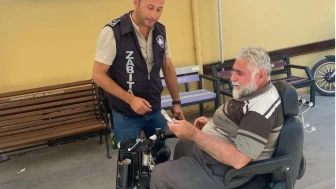 Odunpazarı Zabıtası Kaybolan Çantayı Sahibine Ulaştırdı