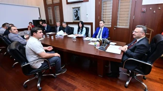 Vali Aksoy Halk Günü Toplantılarında 300 Vatandaşı Dinledi