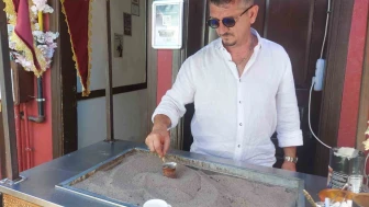 Kumda Kahve Geleneğini 13 Aromayla Eskişehir’de Yaşatıyor