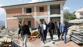 Kütahya Valisi Musa Işın, Emet’teki eğitim yatırımlarını yerinde inceledi
