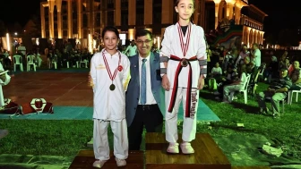 Kütahya'da Minik Taekwondo Turnuvası Dostluk ve Centilmenlik İçinde Gerçekleşti