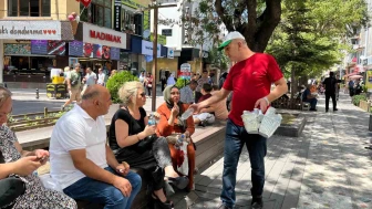 Eskişehir'de 'hayır suyu' uygulamasıyla sıcak yaz günlerinde dayanışma örneği sergileniyor
