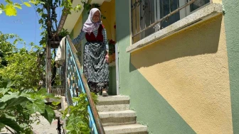 Yaşlı çift, evlerini jandarmaya bağışladı