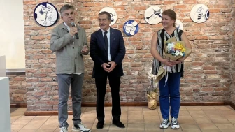 “Mavinin Kıyısında” Sergisi Açıldı