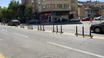 Atatürk Caddesi’ndeki Dubalar Tartışma Yarattı