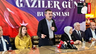 Bakan Tekin’den çarpıcı sözler: Köyler boşaltıldı, diller yasaktı