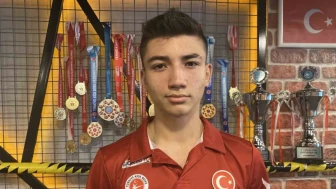 Milli Sporcu Emircan Coşgun Dolu Dizgin İlerliyor