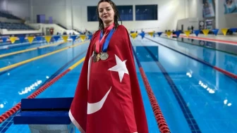 Milli Yüzücü Sümeyye Boyacı, Dünya Şampiyonası İçin Singapur’a Gidiyor