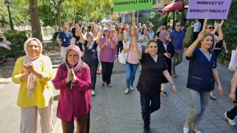 Halk Sağlığı Haftası’nda Eskişehir’de Düzenlenen Yürüyüşe Binlerce Kişi Katıldı