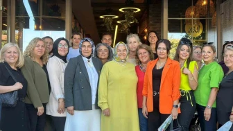 AK Parti İl Kadın Kolları, Kadın Muhtarların Sorunlarını Dinledi