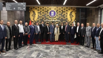 Başkan Kahveci, Ahilik Haftası Kutlama Komitesi’ni makamında ağırladı