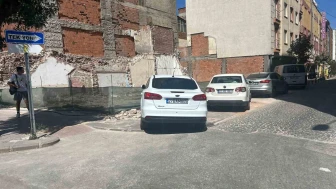 Eskişehir’de Kaldırımlar Otoparka Döndü