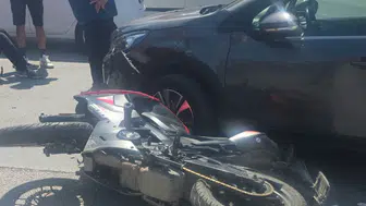 Atatürk Bulvarı’nda motosiklet kazası: 1 yaralı