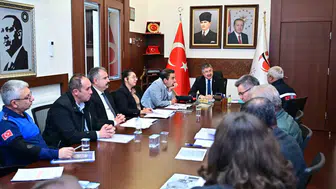 Eskişehir Valisi Yılmaz vatandaşlarla Halk Günü’nde buluştu