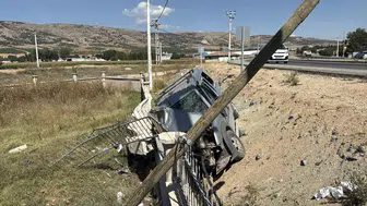 Eskişehir-Sarıcakaya Yolunda Kaza: 3 Yaralı