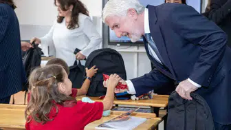 TEI’den Mahmudiye’de 800’den fazla öğrenciye kırtasiye desteği