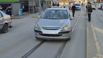 Eskişehir’de Otomobil Yaşlı Kadına Çarptı: 1 Yaralı