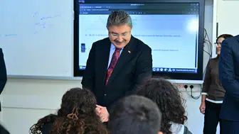 Vali Yılmaz, Lise Öğrencileriyle Bir Araya Geldi