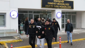 Eskişehir Merkezli 6 İlde Gerçekleşen Operasyonda 15 Kadın Kurtarıldı