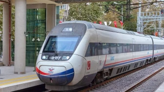 Yüksek Hızlı Tren Biletlerine Büyük Zam! İstanbul-Ankara-Eskişehir Bilet Fiyatı Ne Kadar Oldu?