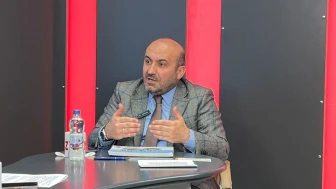 Albayrak’tan Trafik ve Şehircilik Eleştirisi: “100 Bin Çalışan Var, Şehir Kilit”