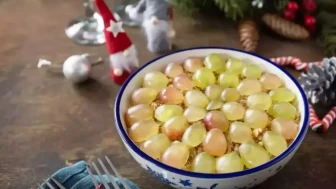 Yılbaşı masa altında 12 üzüm yemek nedir, neden yenir?