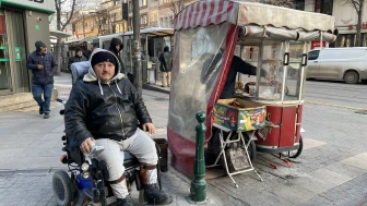 Eskişehir’de Yüzde 76 Engelli Vatandaş Eksi 17’de Simit Satıyor