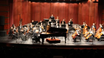 Dünyaca Ünlü Piyanist Gülsin Onay Eskişehir'i Büyüledi