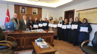 Eskişehir’de Kadın Kur’an Kursu Öğreticilerine Sertifika