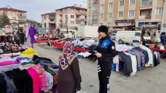 Kütahya'da Toplum Destekli Polislik ekiplerinden pazarcı esnafına bilgilendirme
