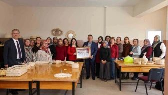 Vali Sözer’den Gölpazarı Halk Eğitim Merkezi’ne Ziyaret