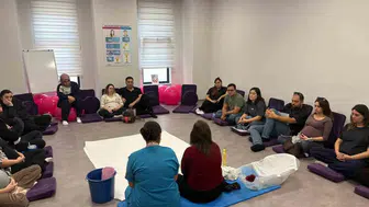Aydın Şehir Hastanesi'nde Gebe Okulu'na baba adayları da dahil oldu