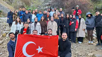 Erzincan'da Cumhuriyet coşkusu Girlevik Şelalesi'nden Kalecik'e taşındı