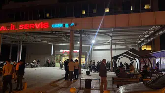 Birecik'te iki otomobilin çarpıştığı feci kazada 42 yaşındaki sürücü hayatını kaybetti