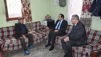 Çay ilçesinde ulu çınarların kapısı çalındı: Kaymakam Türker'den vefa ziyareti