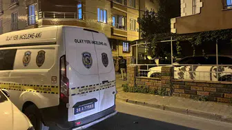 Küçükçekmece'de motosikletli saldırganlar dehşet saçtı: Bir kişi ağır yaralı