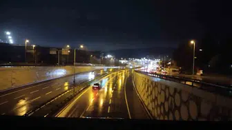 Şile Otoyolu'nda şiddetli yağış alarmı: Ümraniye yönü trafiğe kapatıldı