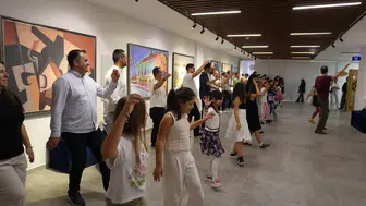 Eskişehir’de Kız Çocukları Babalarıyla Dans Etti
